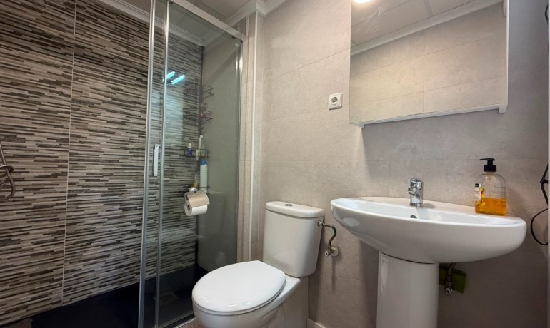 Sale - Apartment / Flat -
Torrevieja Centro - Torrevieja