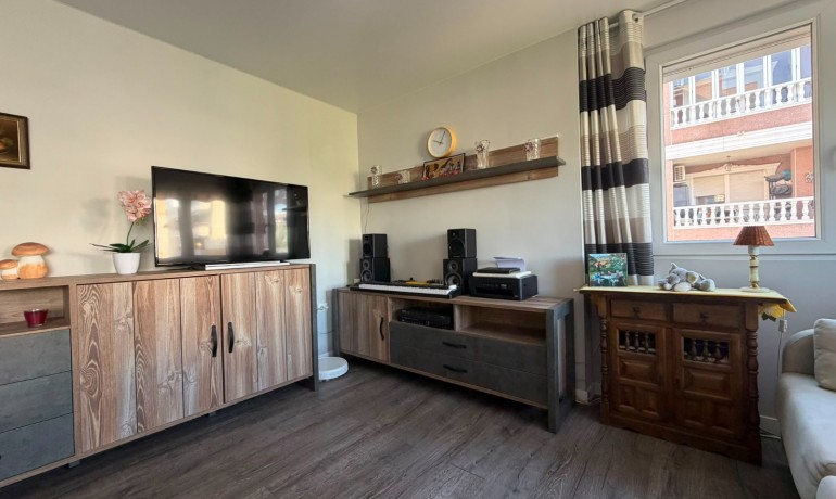 Sale - Apartment / Flat -
Torrevieja Centro - Torrevieja