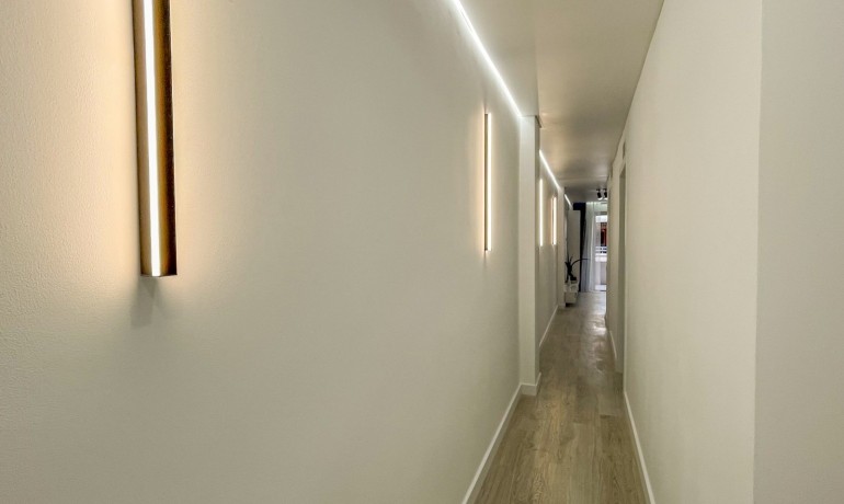 Sale - Apartment / Flat -
Torrevieja - Playa Acequion