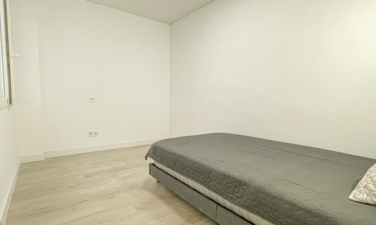 Sale - Apartment / Flat -
Torrevieja - Playa Acequion