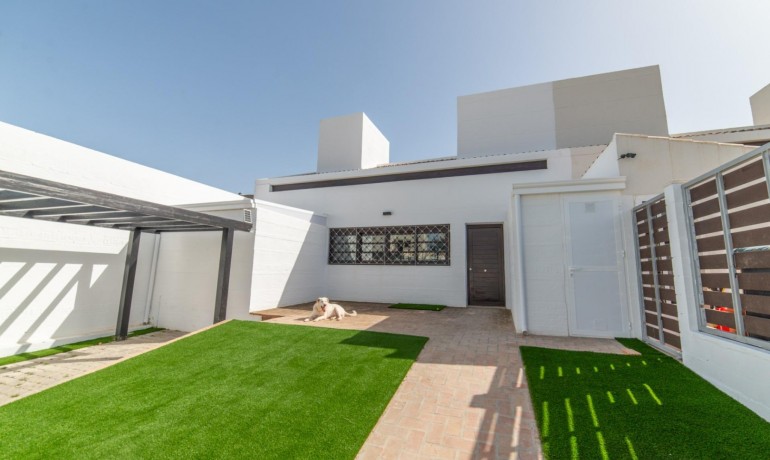 Sale - Villa -
Sucina - Peraleja Golf