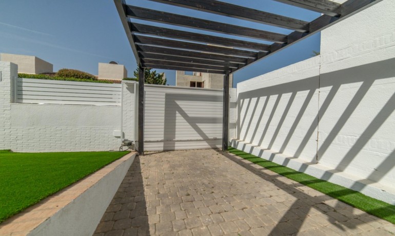 Sale - Villa -
Sucina - Peraleja Golf