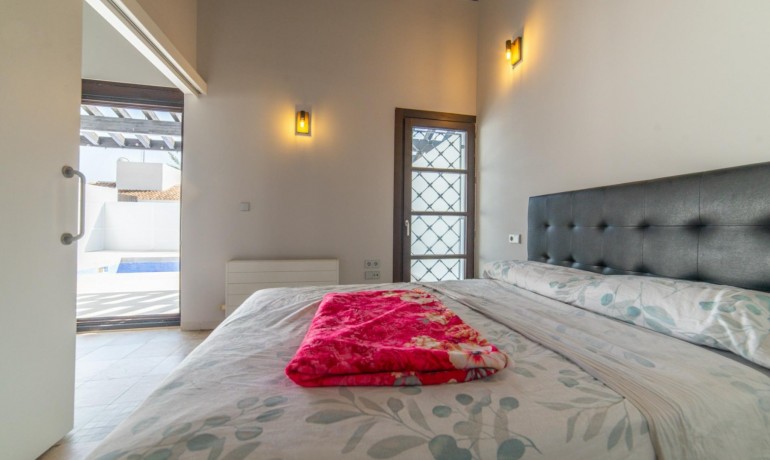 Sale - Villa -
Sucina - Peraleja Golf