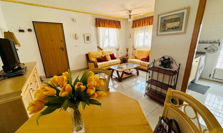 Sale - House -
Orihuela* - Entre Naranjos Vistabella