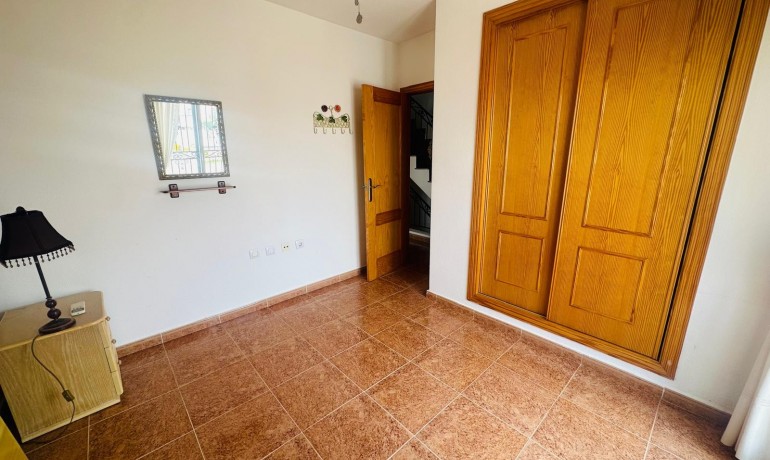 Sale - House -
Orihuela* - Entre Naranjos Vistabella