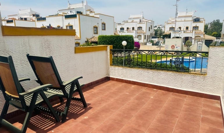 Sale - House -
Orihuela* - Entre Naranjos Vistabella