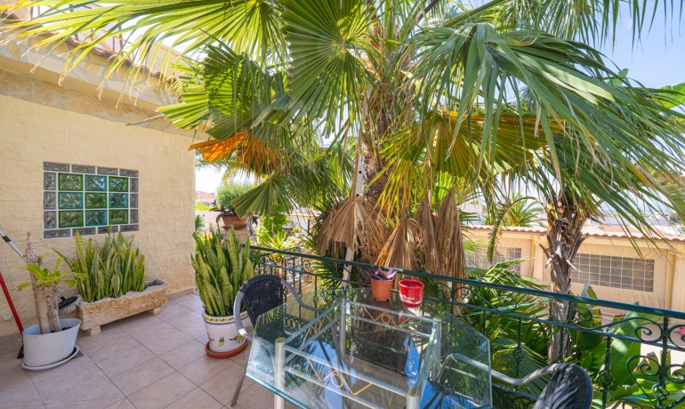 Sale - Villa -
Cuidad Quesada* - Rojales