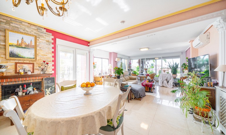 Sale - Villa -
Cuidad Quesada* - Rojales