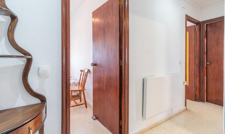 Sale - Apartment / Flat -
Torrevieja* - Curva del Palangre