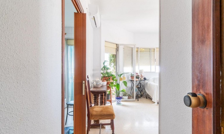 Sale - Apartment / Flat -
Torrevieja* - Curva del Palangre