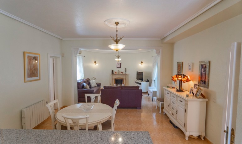 Sale - Villa -
Ciudad Quesada - Campo De Golf La Marquesa