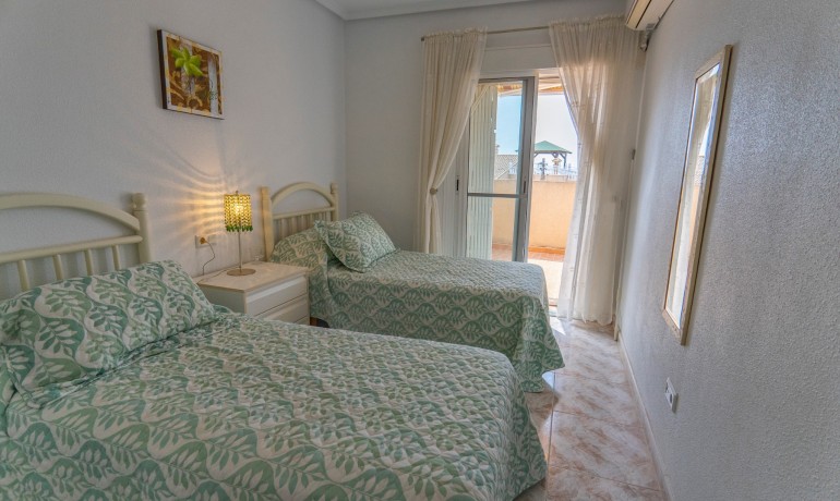 Sale - Villa -
Ciudad Quesada - Campo De Golf La Marquesa