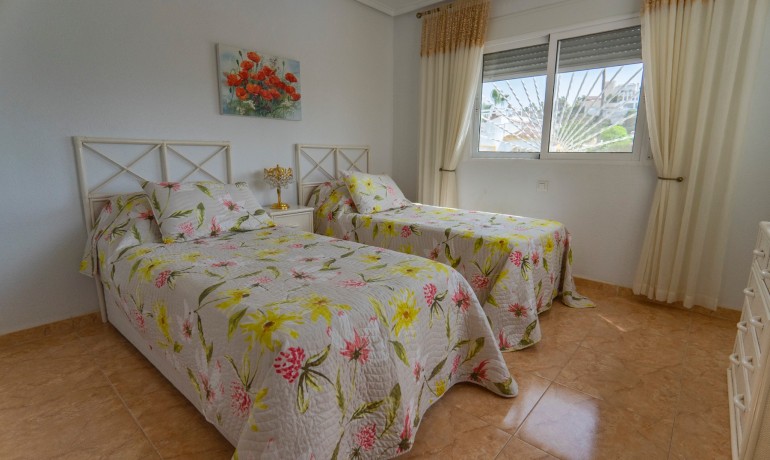 Sale - Villa -
Ciudad Quesada - Campo De Golf La Marquesa