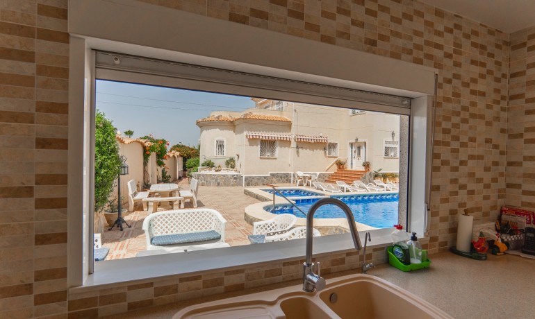 Sale - Villa -
Ciudad Quesada - Campo De Golf La Marquesa