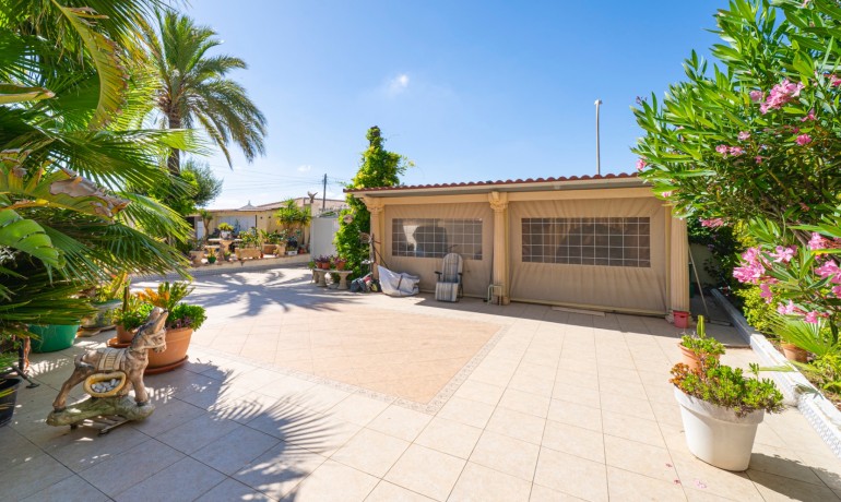 Sale - Villa -
Ciudad Quesada - Rojales