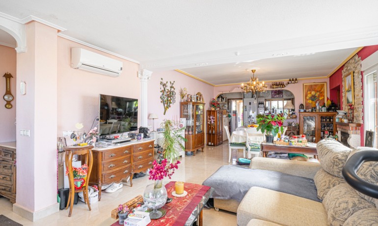 Sale - Villa -
Ciudad Quesada - Rojales