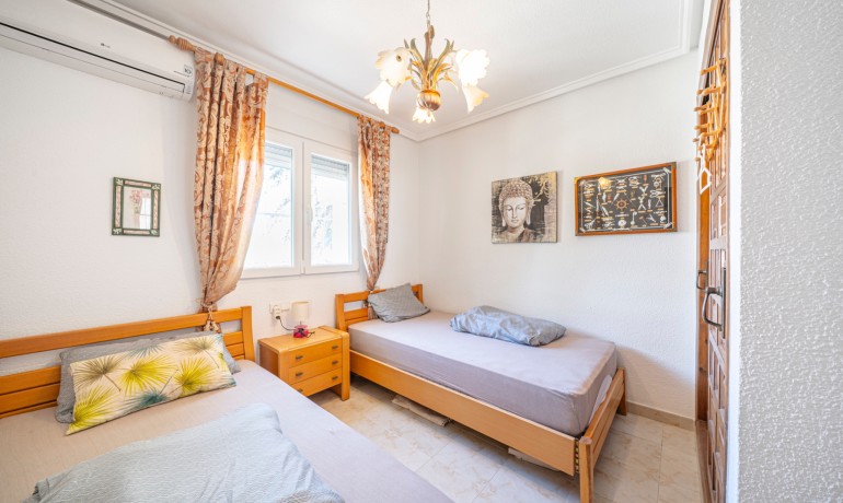 Sale - Villa -
Ciudad Quesada - Rojales
