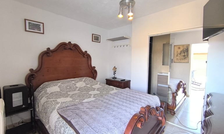 Sale - Villa -
Villena - Rural location