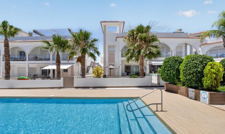 Sale - Apartment / Flat -
Rojales - Cuidad Quesada