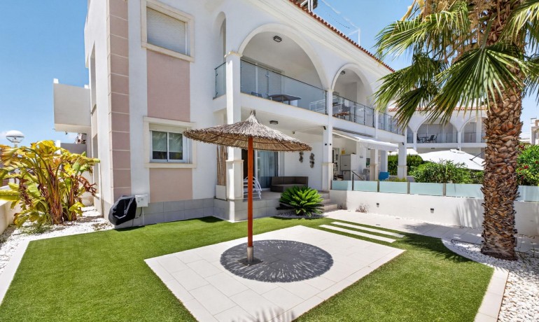 Sale - Apartment / Flat -
Rojales - Cuidad Quesada