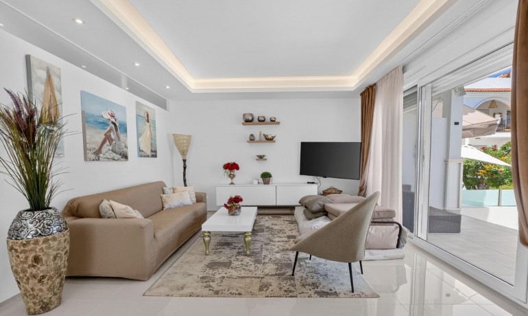 Sale - Apartment / Flat -
Rojales - Cuidad Quesada