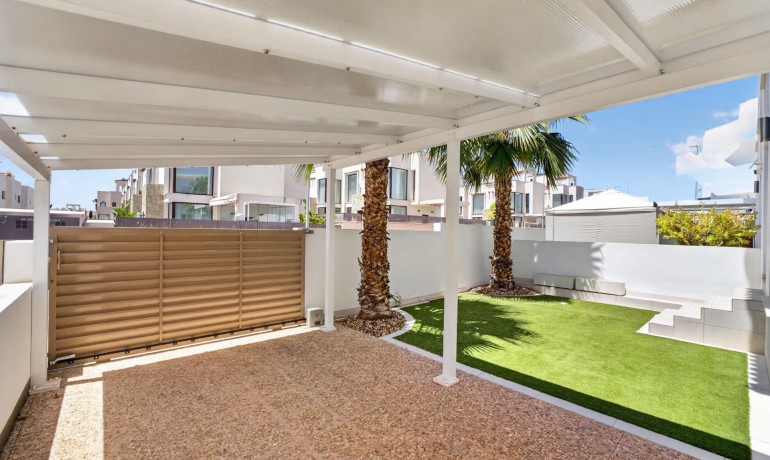 Sale - Apartment / Flat -
Rojales - Cuidad Quesada