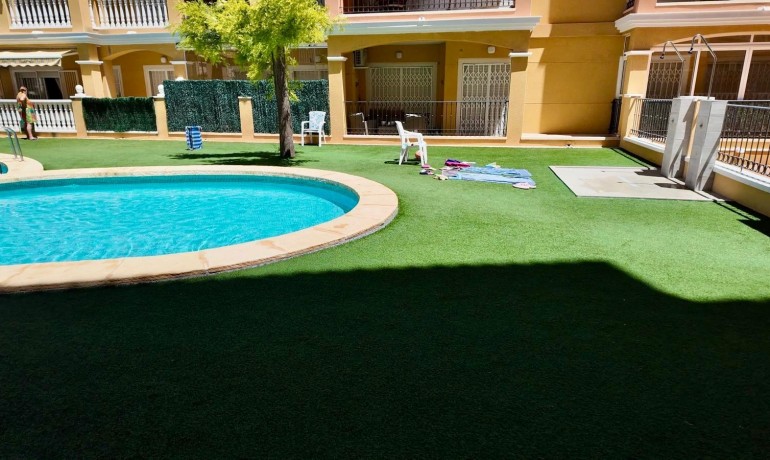Sale - Apartment / Flat -
Torrevieja - Torreblanca