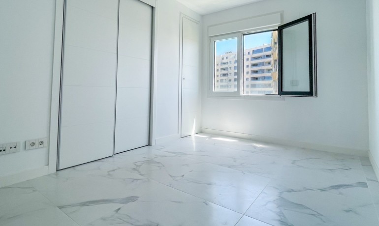 Revente - Appartement / Flat -
Orihuela Costa - Punta Prima