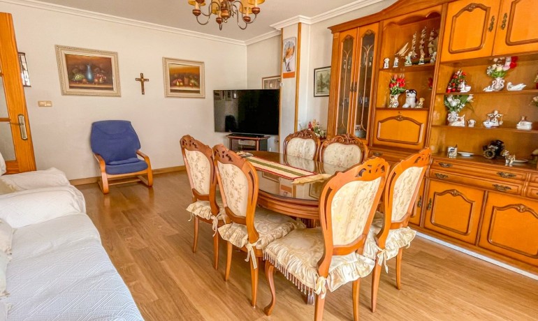 Revente - Appartement / Flat -
Torrevieja - Playa Acequion