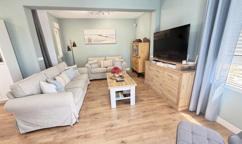 Revente - Villa -
Orihuela Costa - Villamartin
