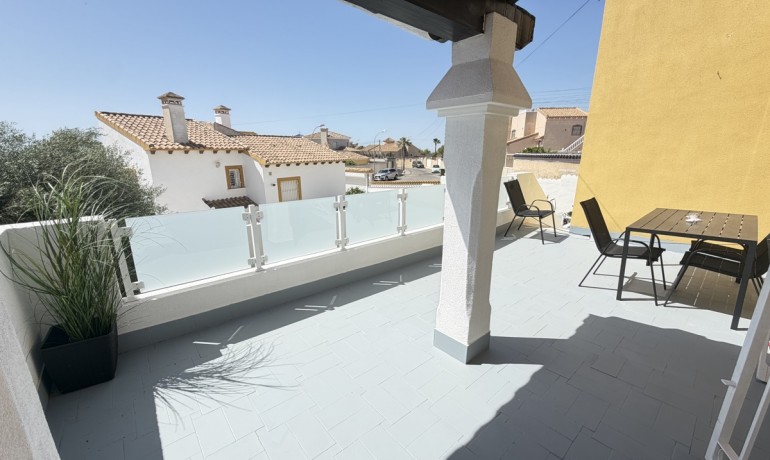 Revente - Villa -
Orihuela Costa - Villamartin