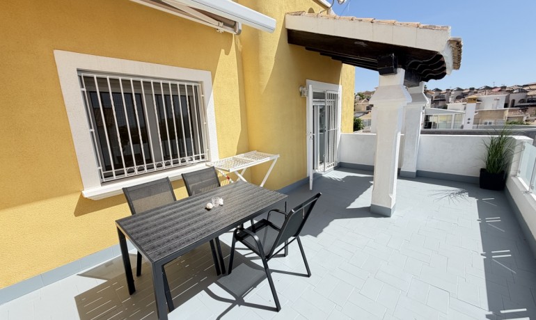 Revente - Villa -
Orihuela Costa - Villamartin