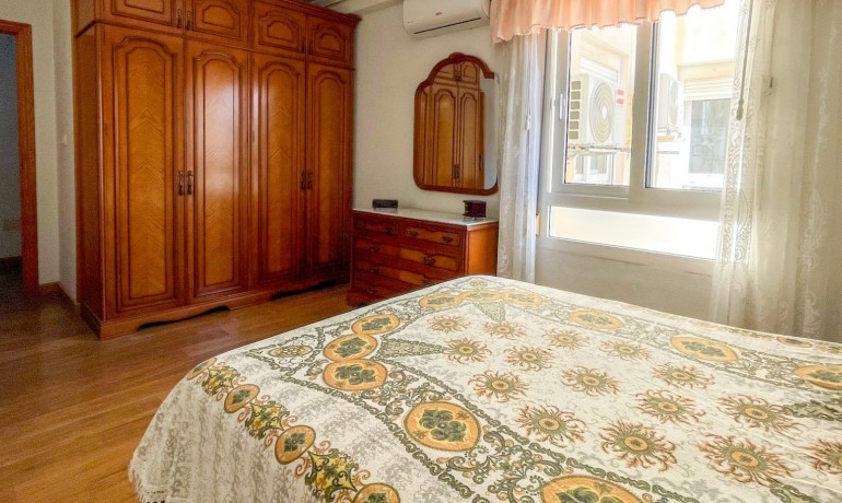Revente - Appartement / Flat -
Torrevieja* - El Acequión - Los Náufragos