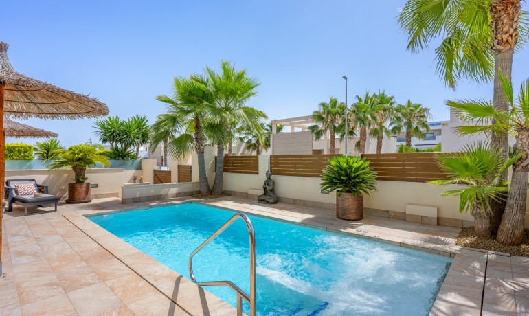 Revente - Villa -
Benijofar* - Benijófar