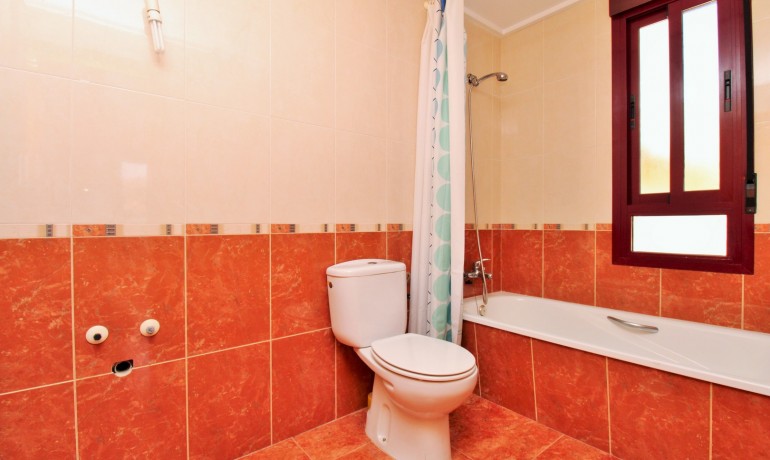 Revente - Maison -
Orihuela - Los Desamparados
