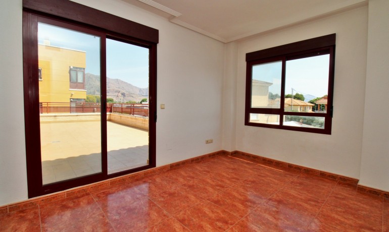 Revente - Maison -
Orihuela - Los Desamparados