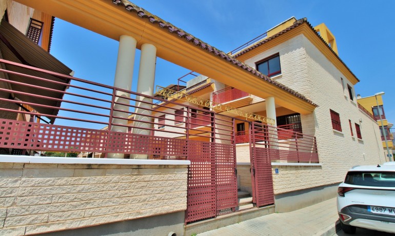 Revente - Maison -
Orihuela - Los Desamparados