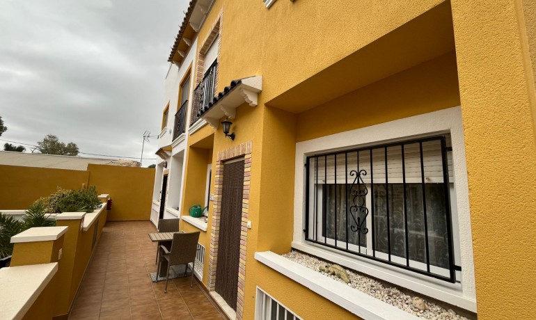 Revente - Maison -
Catral - Catral - Town