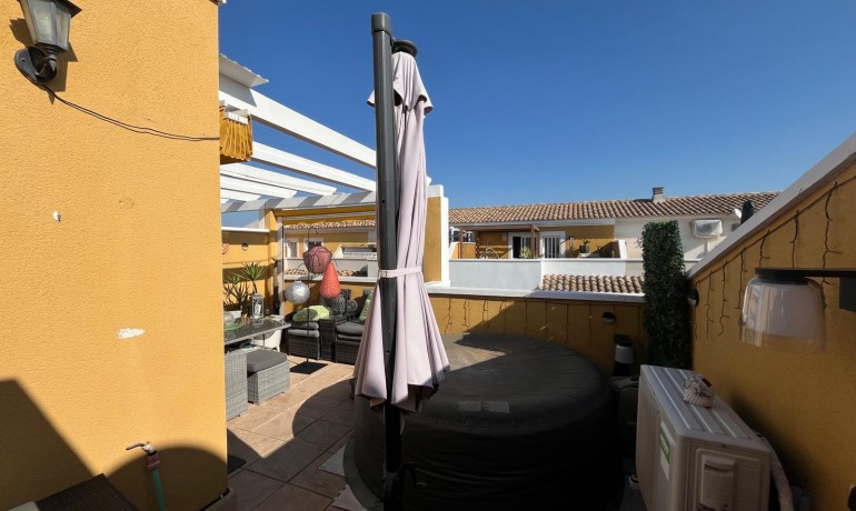 Revente - Maison -
Catral - Catral - Town