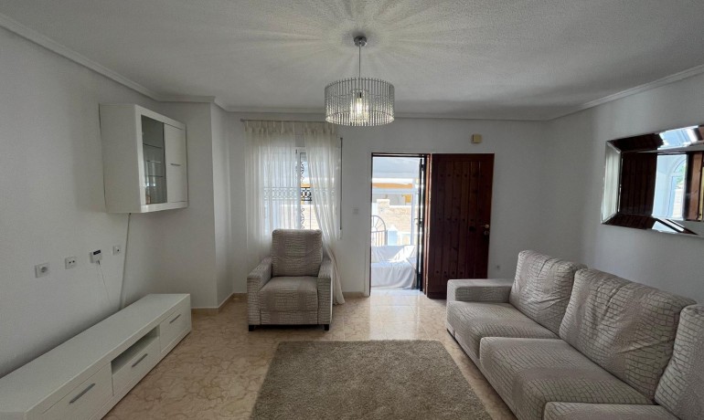 Revente - Maison -
Orihuela Costa - Punta Prima