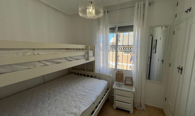 Revente - Maison -
Orihuela Costa - Punta Prima