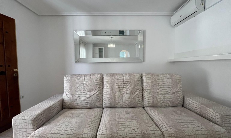 Revente - Maison -
Orihuela Costa - Punta Prima