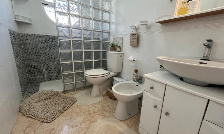 Revente - Maison -
Orihuela Costa - Punta Prima