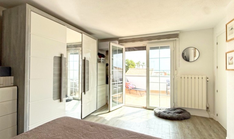 Revente - Villa -
Orihuela Costa - Villamartin