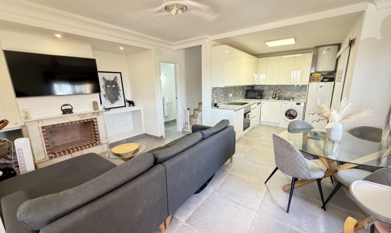 Revente - Villa -
Orihuela Costa - Villamartin
