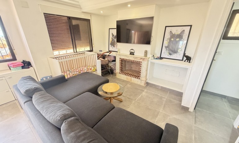 Revente - Villa -
Orihuela Costa - Villamartin