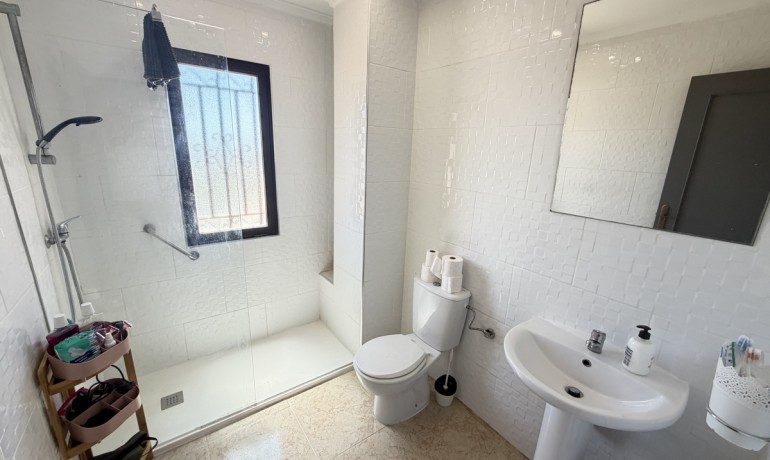 Revente - Villa -
Orihuela Costa - Villamartin
