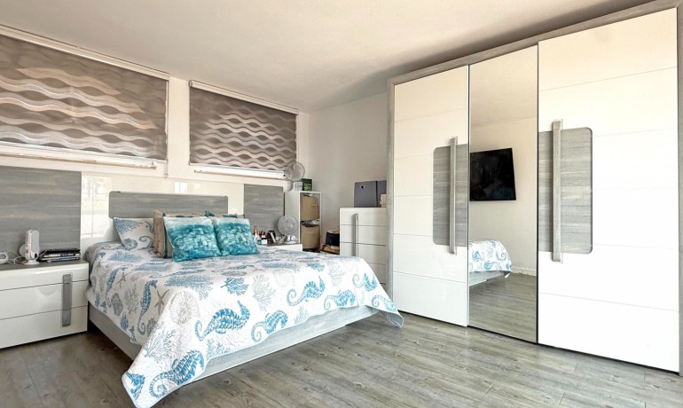Revente - Villa -
Orihuela Costa* - Villamartin*