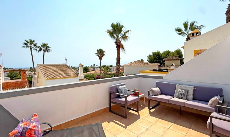 Revente - Villa -
Orihuela Costa* - Villamartin*