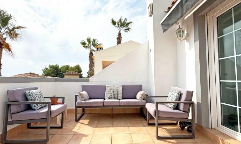 Revente - Villa -
Orihuela Costa* - Villamartin*
